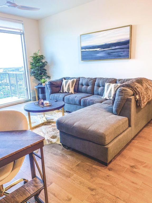 Medcenter Vacation Glasspad Skyline Views, 1 Free Prking Spot, Sleeps 4, Ask For Rental Car Option Houston Exterior photo